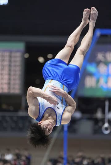 橋本が首位、20歳の岡2位 全日本体操、千葉ら落選　画像１