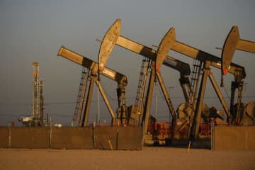 NY原油、供給不安で上昇 中東情勢懸念、金は最高値更新　画像１