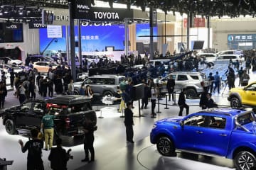 北京自動車ショー開幕 巨大市場で最新EV披露　画像１