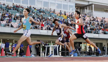 陸上男子200m鵜沢飛羽が優勝 静岡国際、飯塚翔太2位　画像１