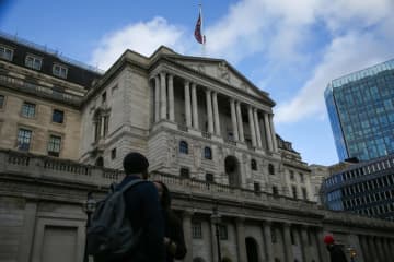英中央銀行、政策金利を維持 6会合連続、今後の利下げ示唆　画像１