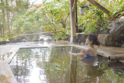 庭園貸切露天風呂「母里の湯」